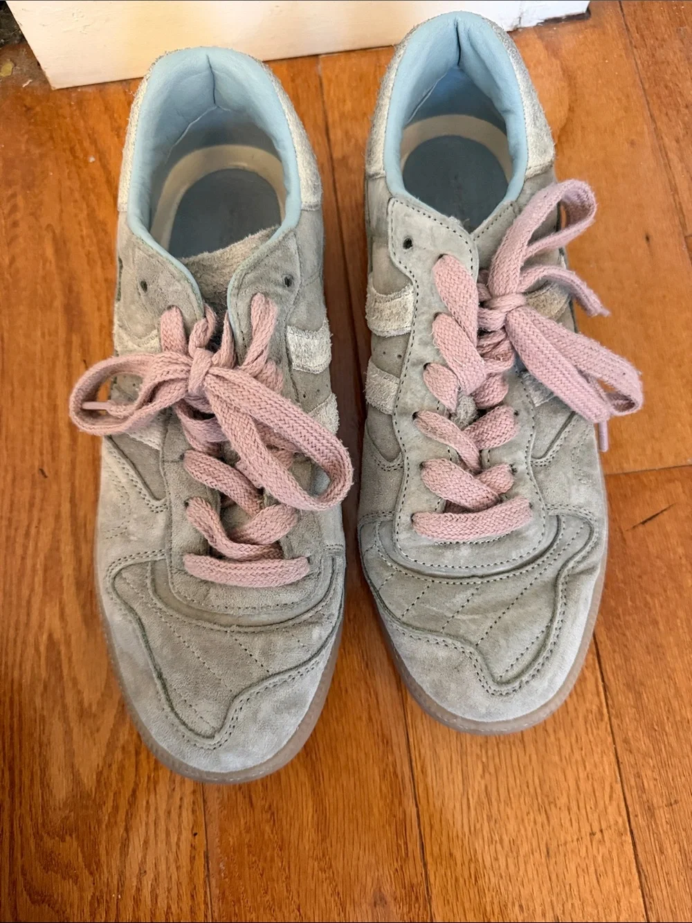 Coolway Suede Casual Sneakers in Light Gray with Pink Laces
